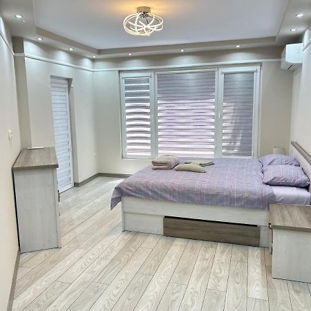 Apartament Deluxe Karina-Free Parking Burgas Esterno foto