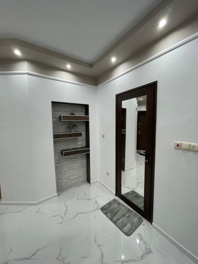Apartament Deluxe Karina-Free Parking Burgas Esterno foto