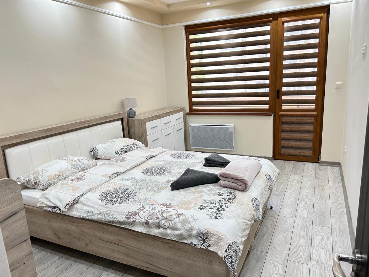 Apartament Deluxe Karina-Free Parking Burgas Esterno foto